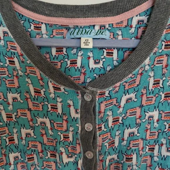 For Lea Lowes - Llama onesie jumpsuit - Picture 3 of 4